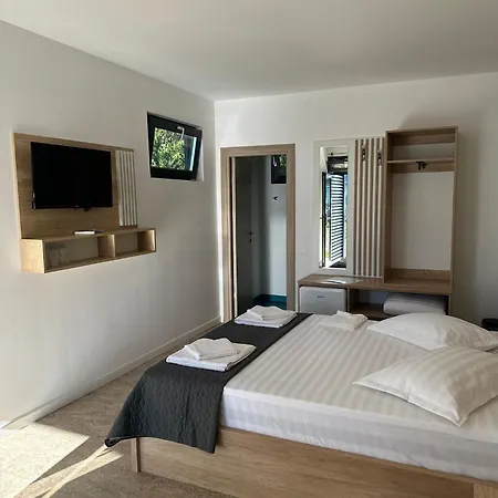 Guest house Pensiunea Duet 3*